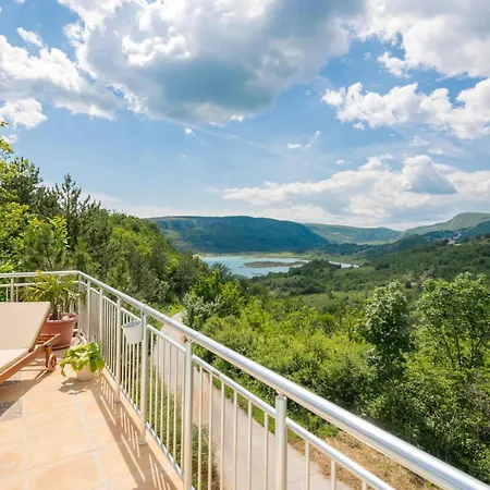 Beautiful In Ricice With View Gornji Prolozac