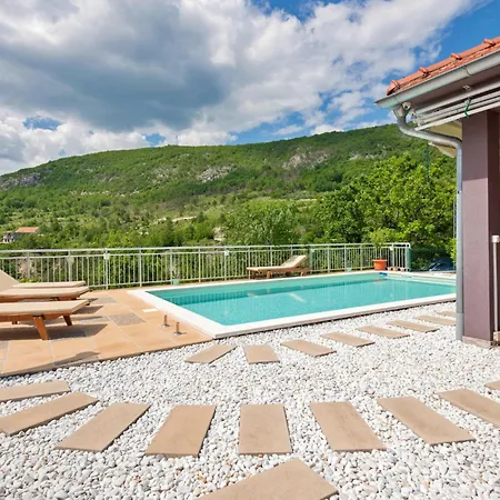 Holiday home Beautiful In Ricice With View *