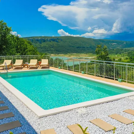 Beautiful In Ricice With View *